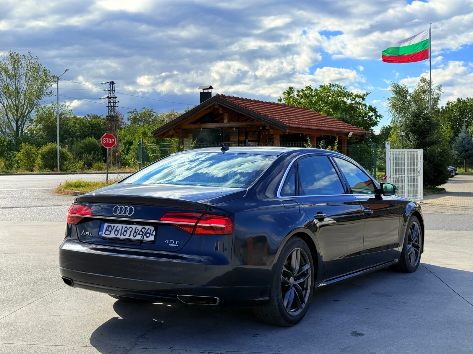 Audi A8 4.0T* Matrix* обдухване* 360* Bose, снимка 5 - Автомобили и джипове - 56564473