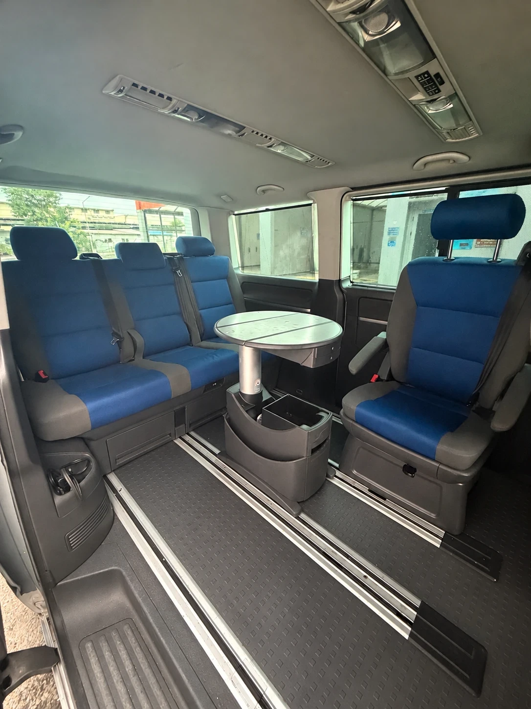 VW Multivan 2.5 TDI 174 к.с., снимка 8 - Автомобили и джипове - 56569540