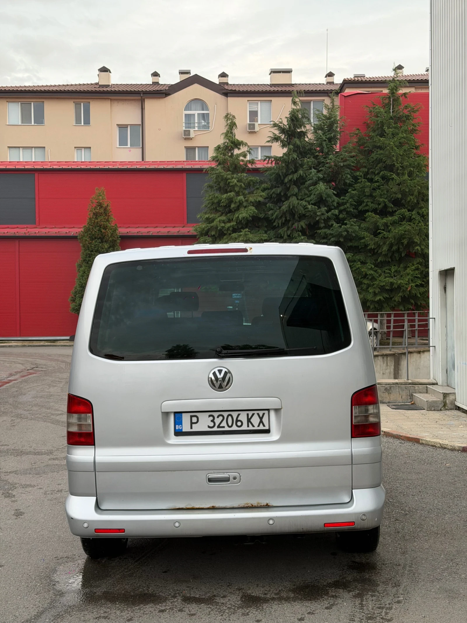 VW Multivan 2.5 TDI 174 к.с., снимка 6 - Автомобили и джипове - 56569540