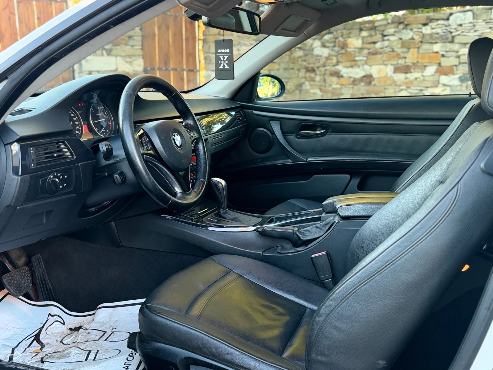 BMW 320 E92 Coupe* M packet*  Автоматик*  Keyless , снимка 9 - Автомобили и джипове - 56640866