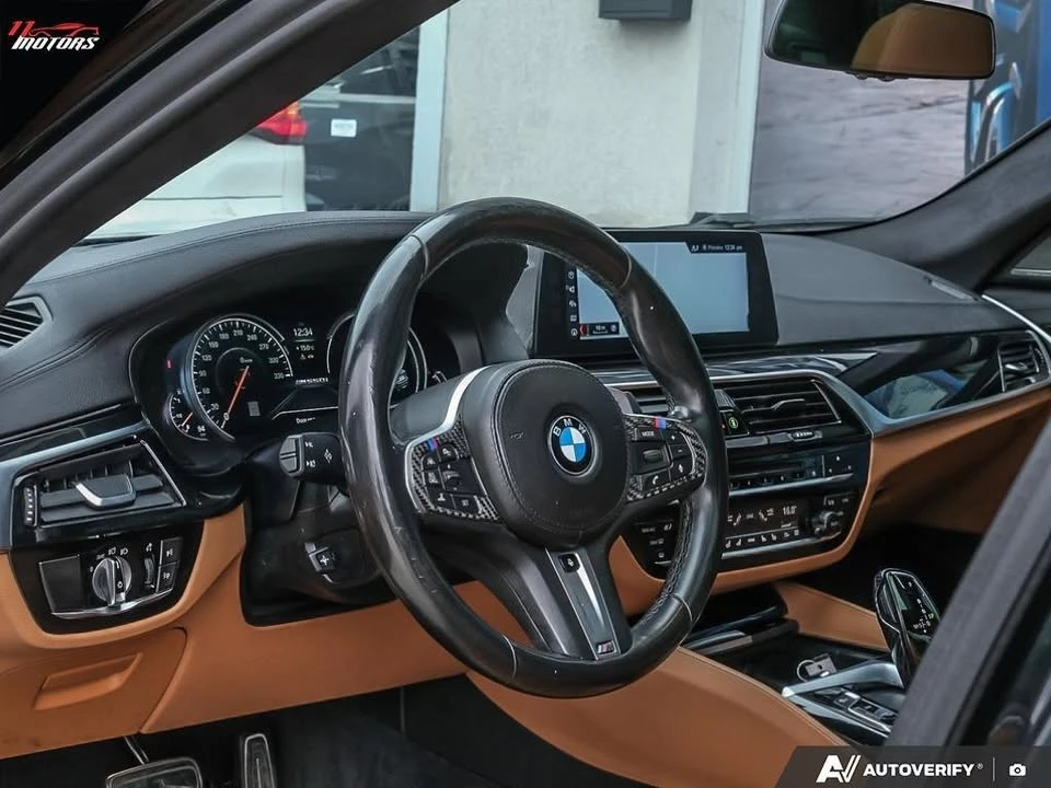 BMW 550 M550 АвтоКредит, снимка 7 - Автомобили и джипове - 56734665