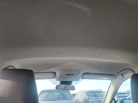 Toyota Rav4 LE  CARFAX, снимка 11