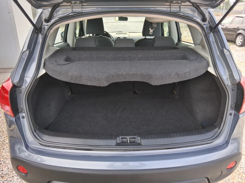 Nissan Qashqai 1.6 бензин , снимка 7 - Автомобили и джипове - 50824132
