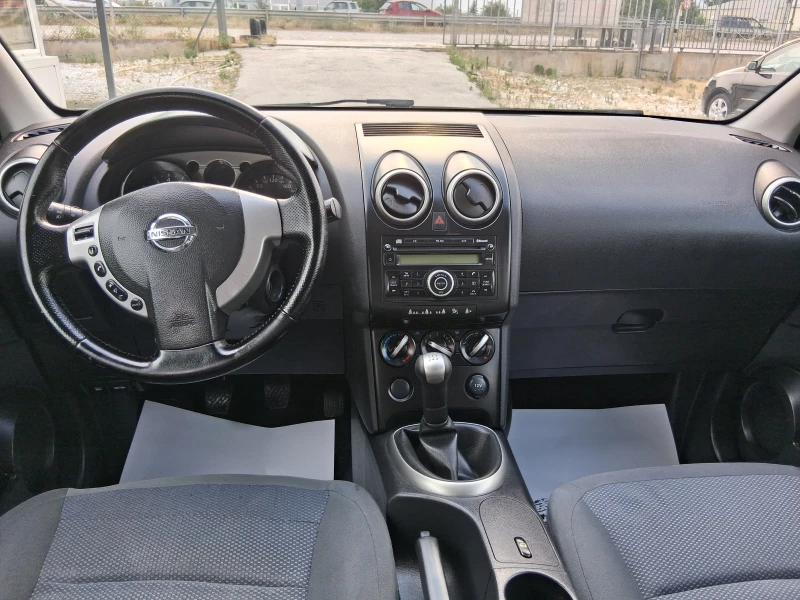 Nissan Qashqai 1.6 бензин , снимка 10 - Автомобили и джипове - 50824132