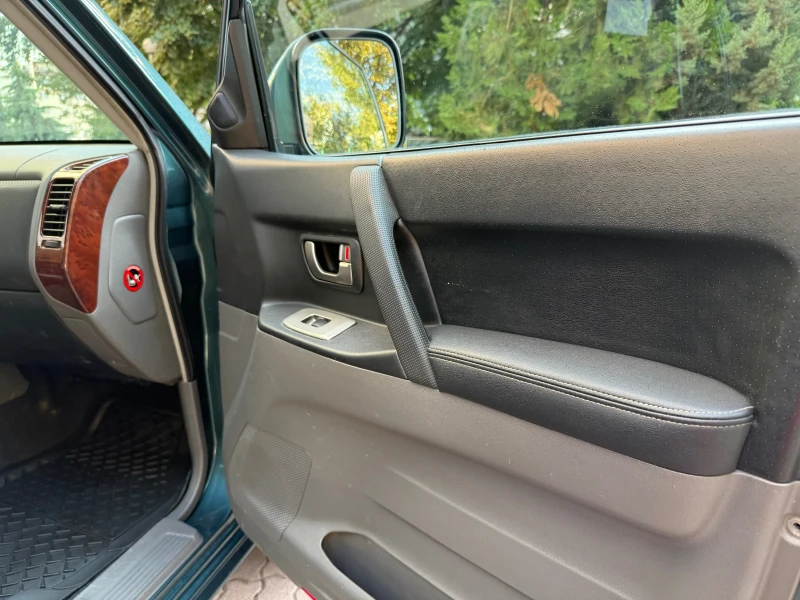 Mitsubishi Pajero 3.2 DID, снимка 7 - Автомобили и джипове - 51611378