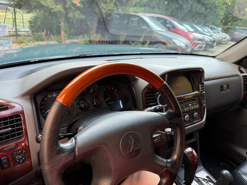 Mitsubishi Pajero 3.2 DID, снимка 6 - Автомобили и джипове - 51611378
