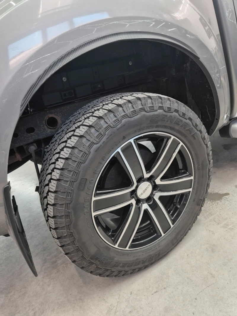 Nissan Navara 2.3L dCi/Full Tekna/360 Navi, снимка 8 - Автомобили и джипове - 52623745