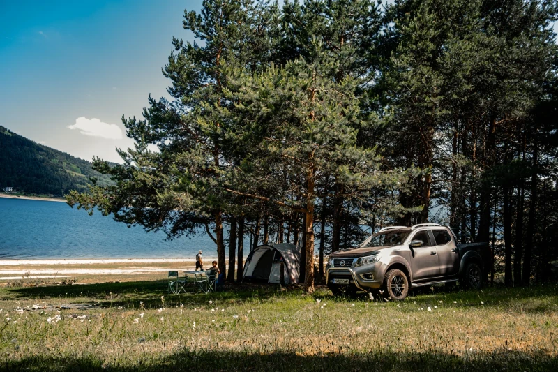 Nissan Navara 2.3L dCi/Full Tekna/360 Navi, снимка 2 - Автомобили и джипове - 52623745