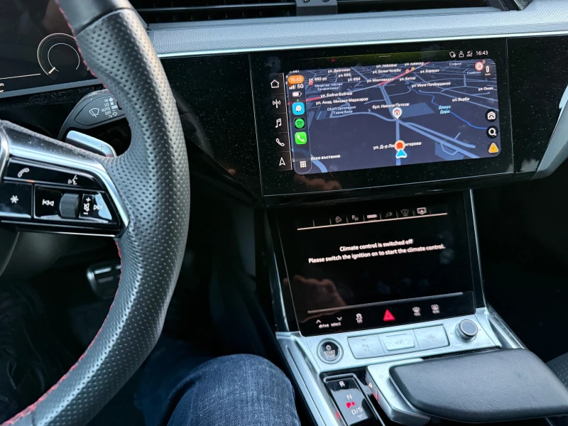 Audi Q8 50 e-tron quattro, снимка 9 - Автомобили и джипове - 52685321