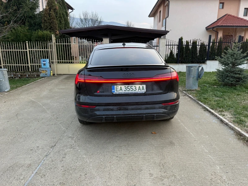 Audi Q8 50 e-tron quattro, снимка 3 - Автомобили и джипове - 52685321
