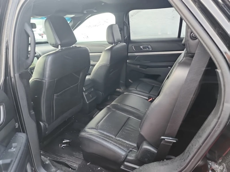 Ford Explorer * XLT * CARFAX * БЕЗ ПЪРВОНАЧАЛНА ВНОСКА, снимка 13 - Автомобили и джипове - 52972820