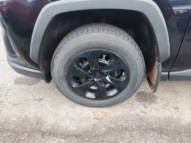 Toyota Rav4 LE  CARFAX, снимка 6 - Автомобили и джипове - 53007266