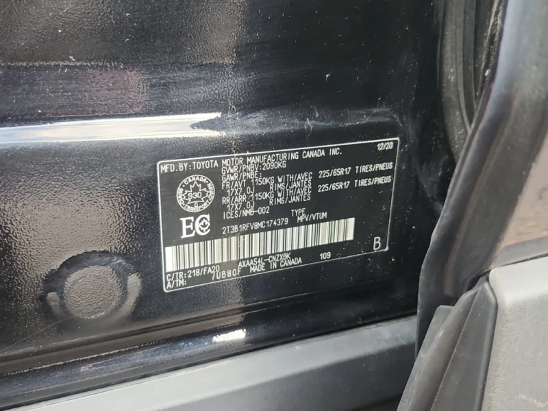 Toyota Rav4 LE  CARFAX, снимка 7 - Автомобили и джипове - 53007266