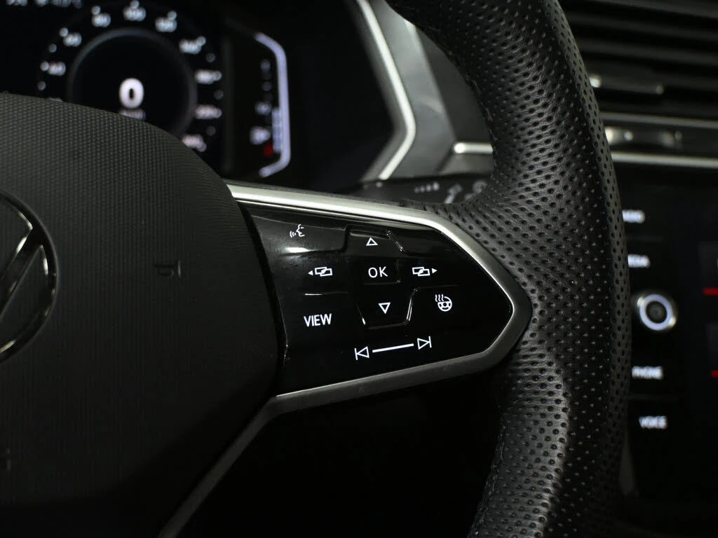 VW Tiguan Highline* R-Line* CARFAX* ����������* (���� �� ��) | Mobile.bg � ����������� 11