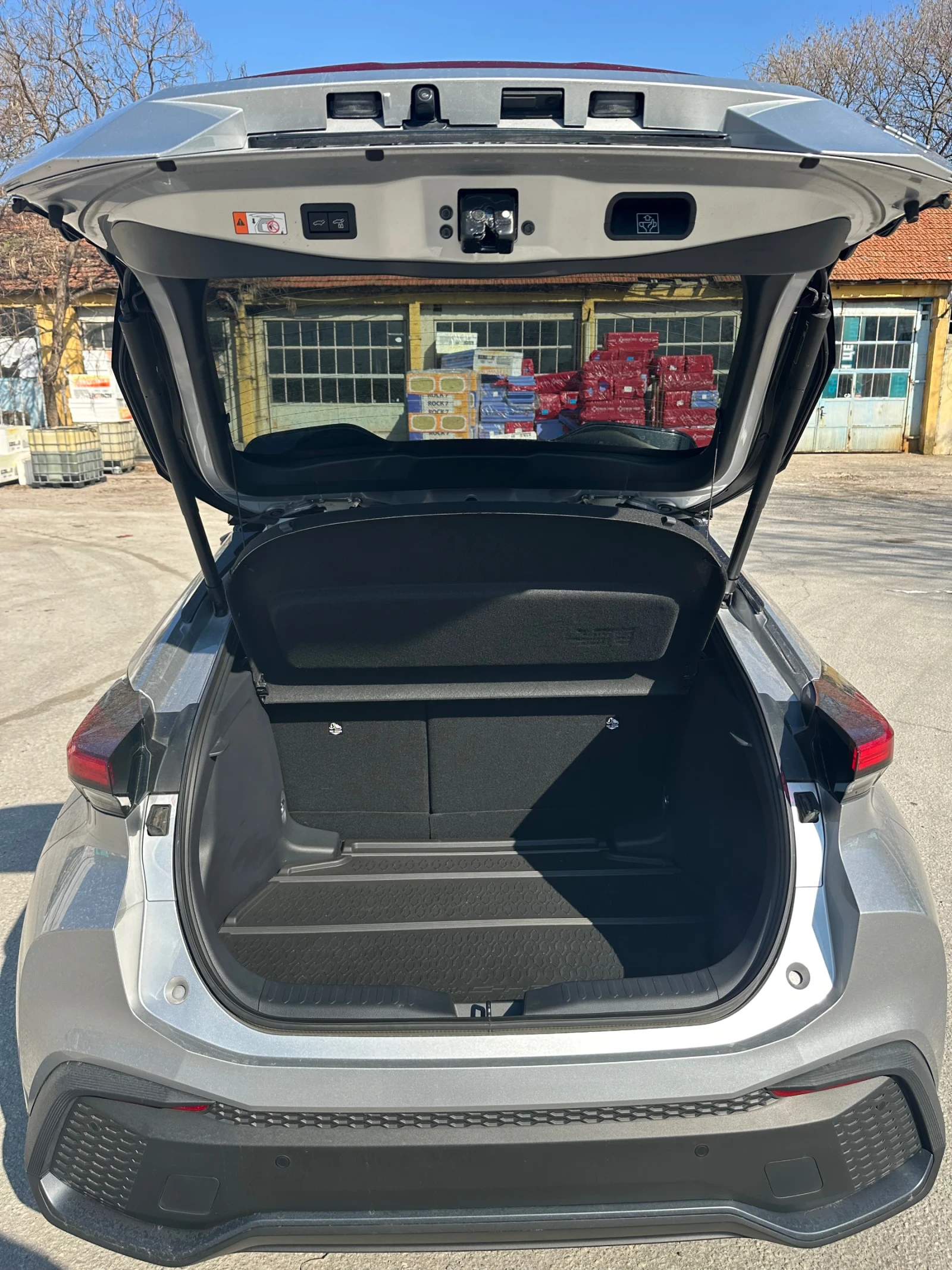 Toyota C-HR C-HR 2.0 НАЛИЧНА Team D * LED* ACC* el Heck CAM SH, снимка 5 - Автомобили и джипове - 54072859