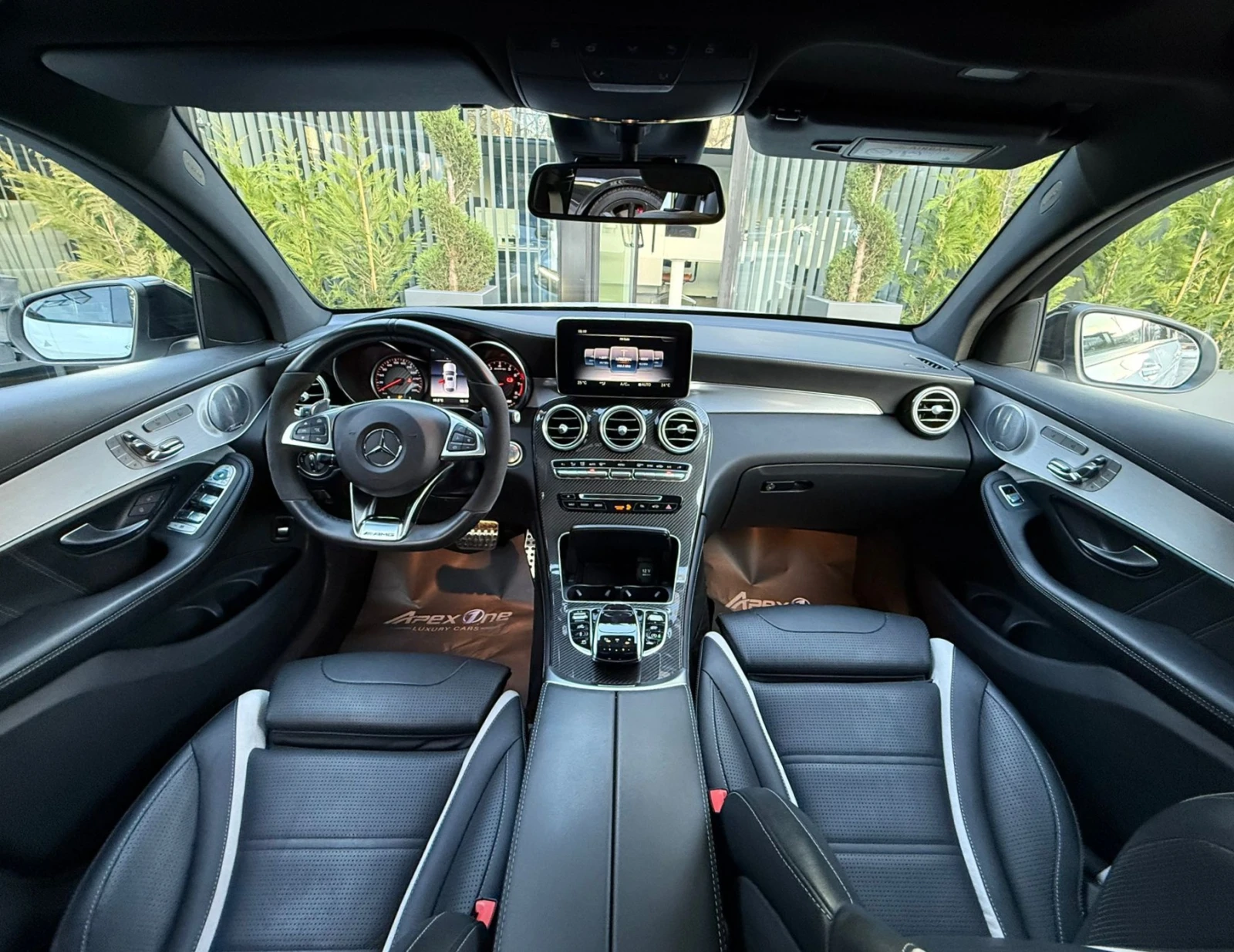 Mercedes-Benz GLC 63 AMG 4 MATIC+ /63S/CERAMIC, снимка 12 - Автомобили и джипове - 54132768