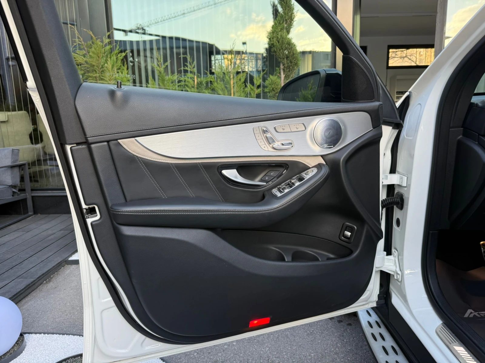 Mercedes-Benz GLC 63 AMG 4 MATIC+ /63S/CERAMIC, снимка 10 - Автомобили и джипове - 54132768