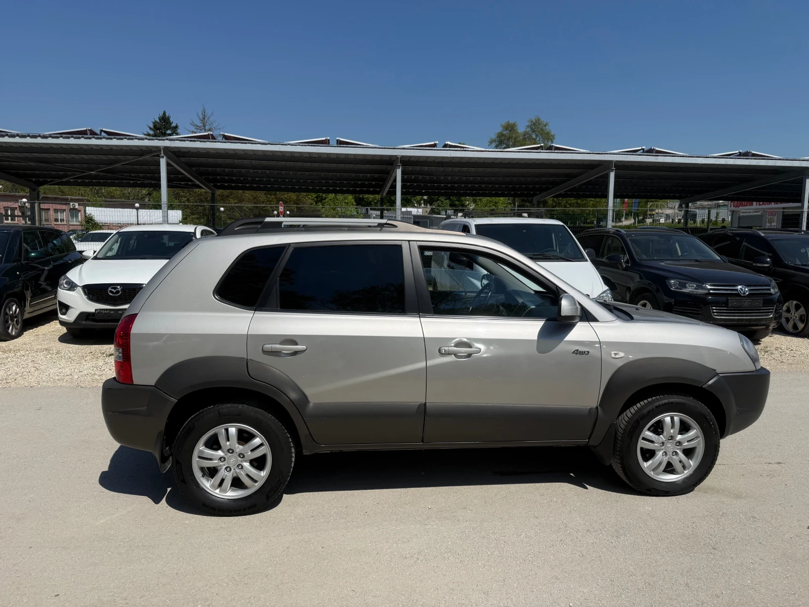 Hyundai Tucson 2.0CRDI - 140к.с. - 4Х4, снимка 6 - Автомобили и джипове - 54422731