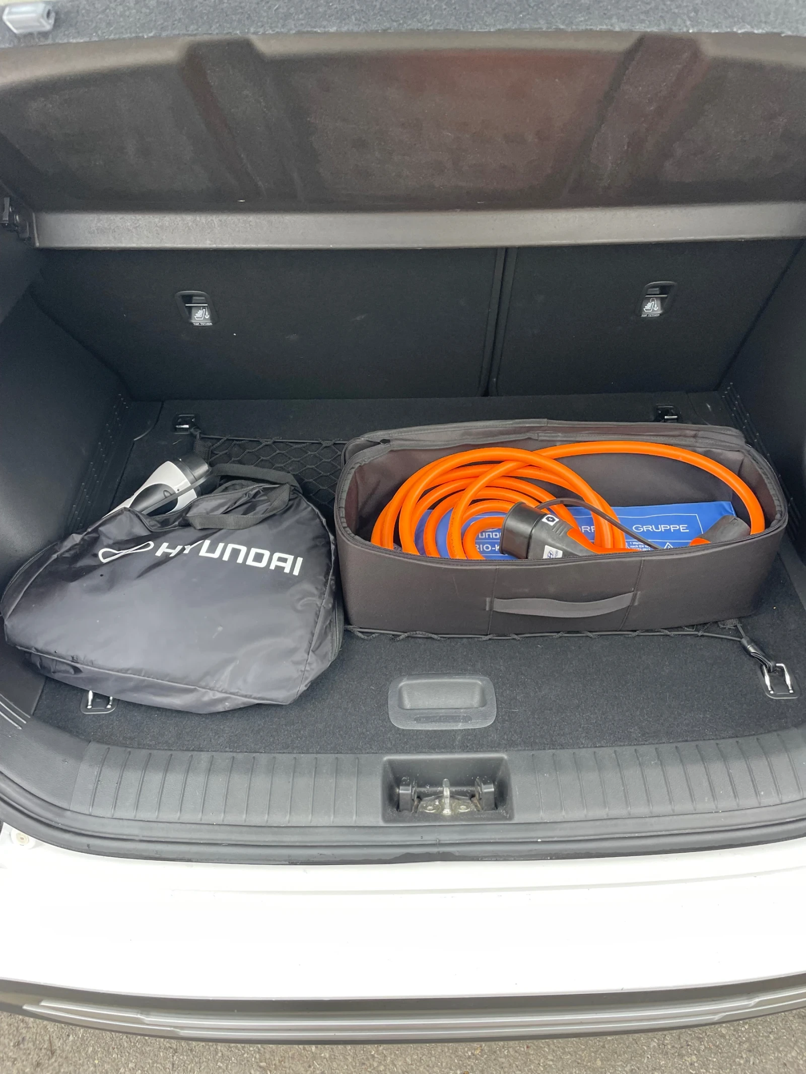 Hyundai Kona, снимка 16 - Автомобили и джипове - 54726489
