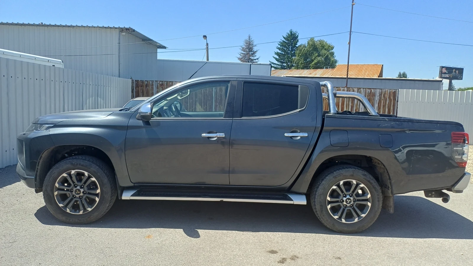 Mitsubishi L200 2.3 Automatic, снимка 9 - Автомобили и джипове - 55088156