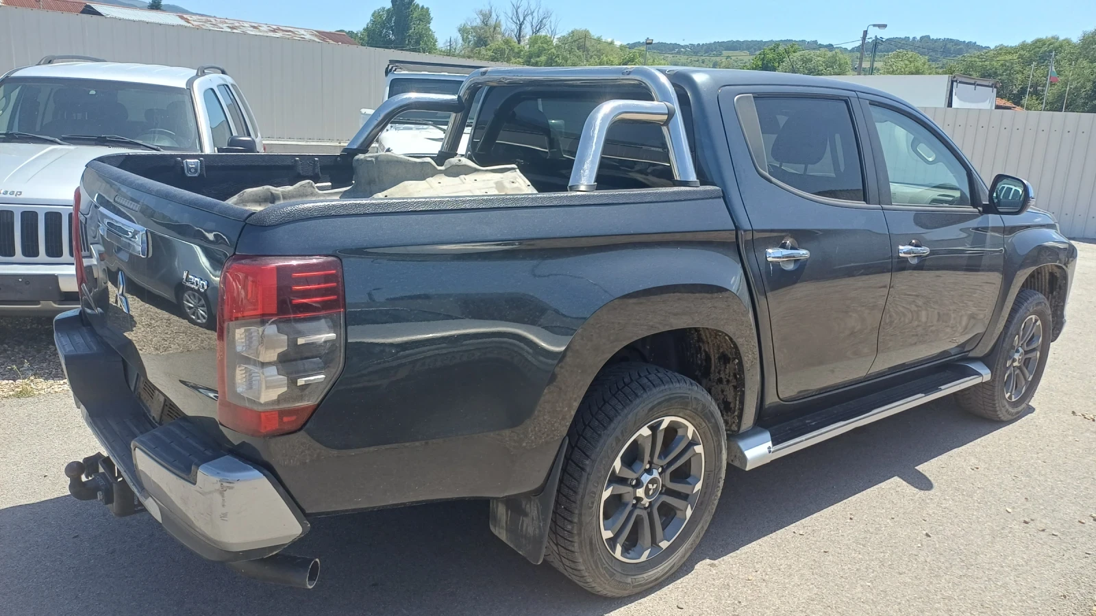 Mitsubishi L200 2.3 Automatic, снимка 5 - Автомобили и джипове - 55088156