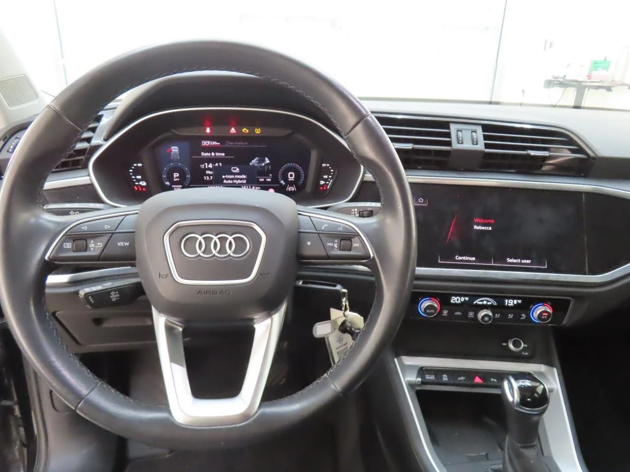 Audi Q3 45 TFSIe, снимка 7 - Автомобили и джипове - 55322802
