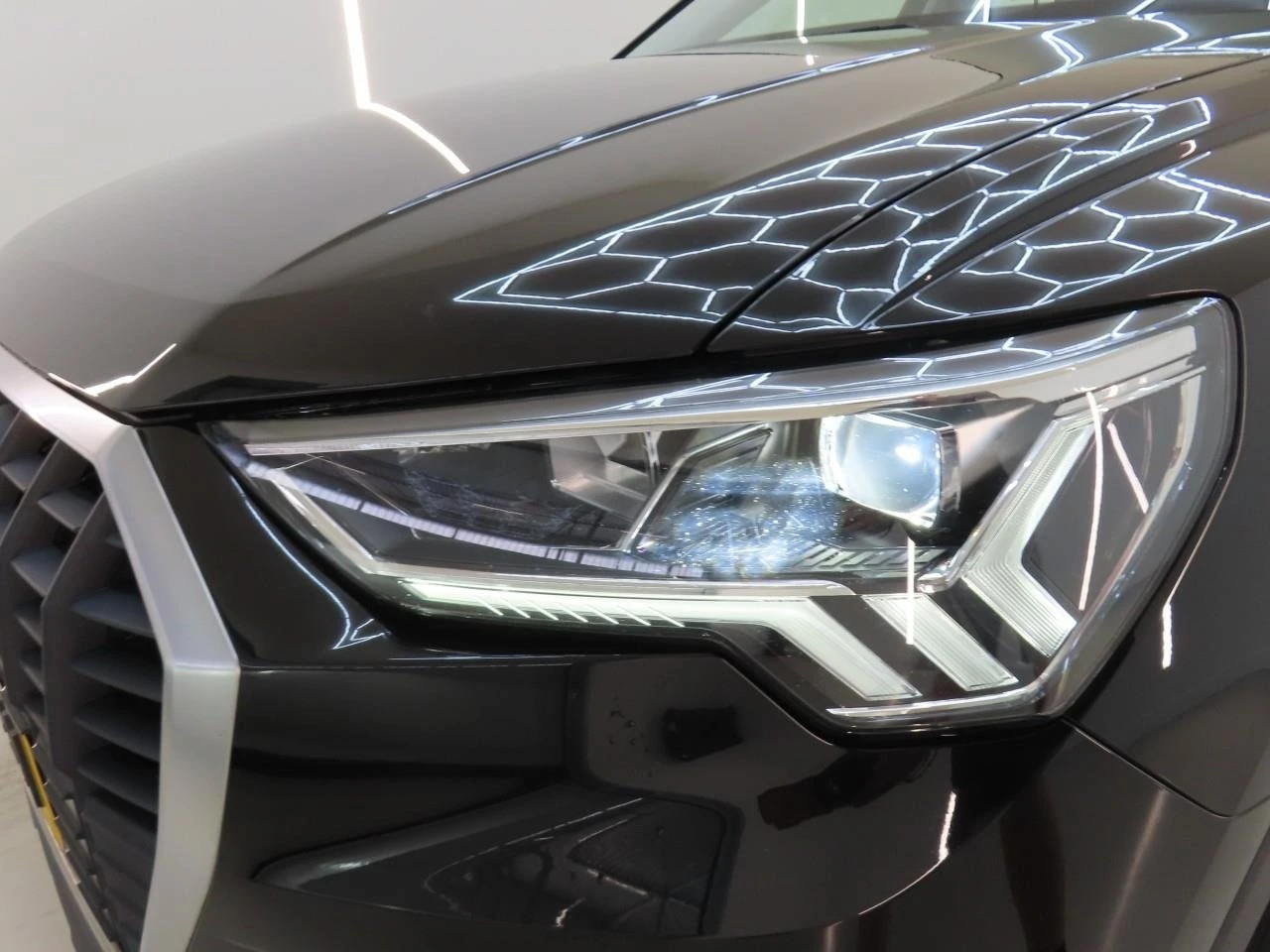 Audi Q3 45 TFSIe, снимка 5 - Автомобили и джипове - 55322802