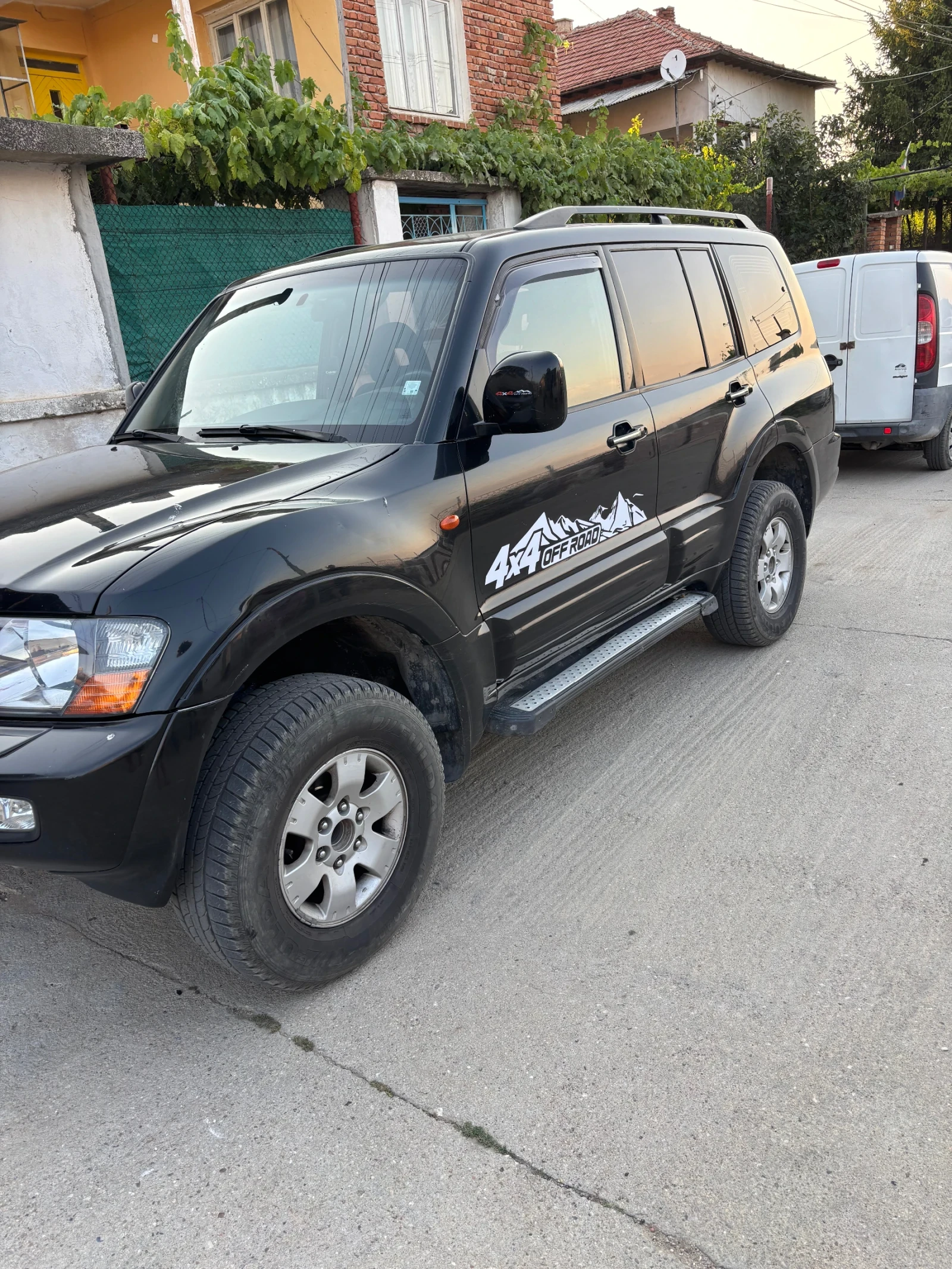 Mitsubishi Pajero 3.2, снимка 6 - Автомобили и джипове - 55545966