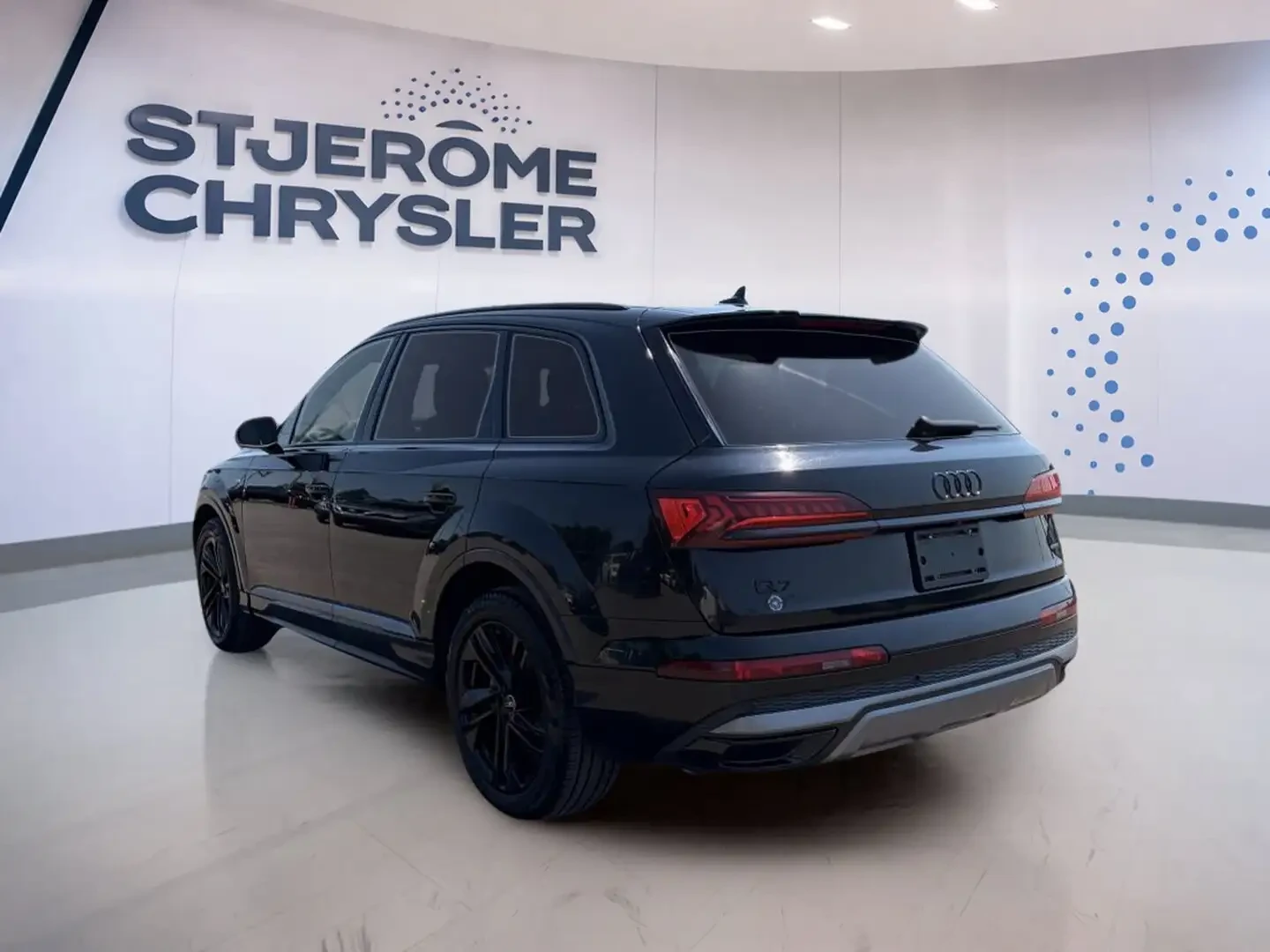 Audi Q7 S-line* Premium* Обдухване* Distronic, снимка 4 - Автомобили и джипове - 55615380