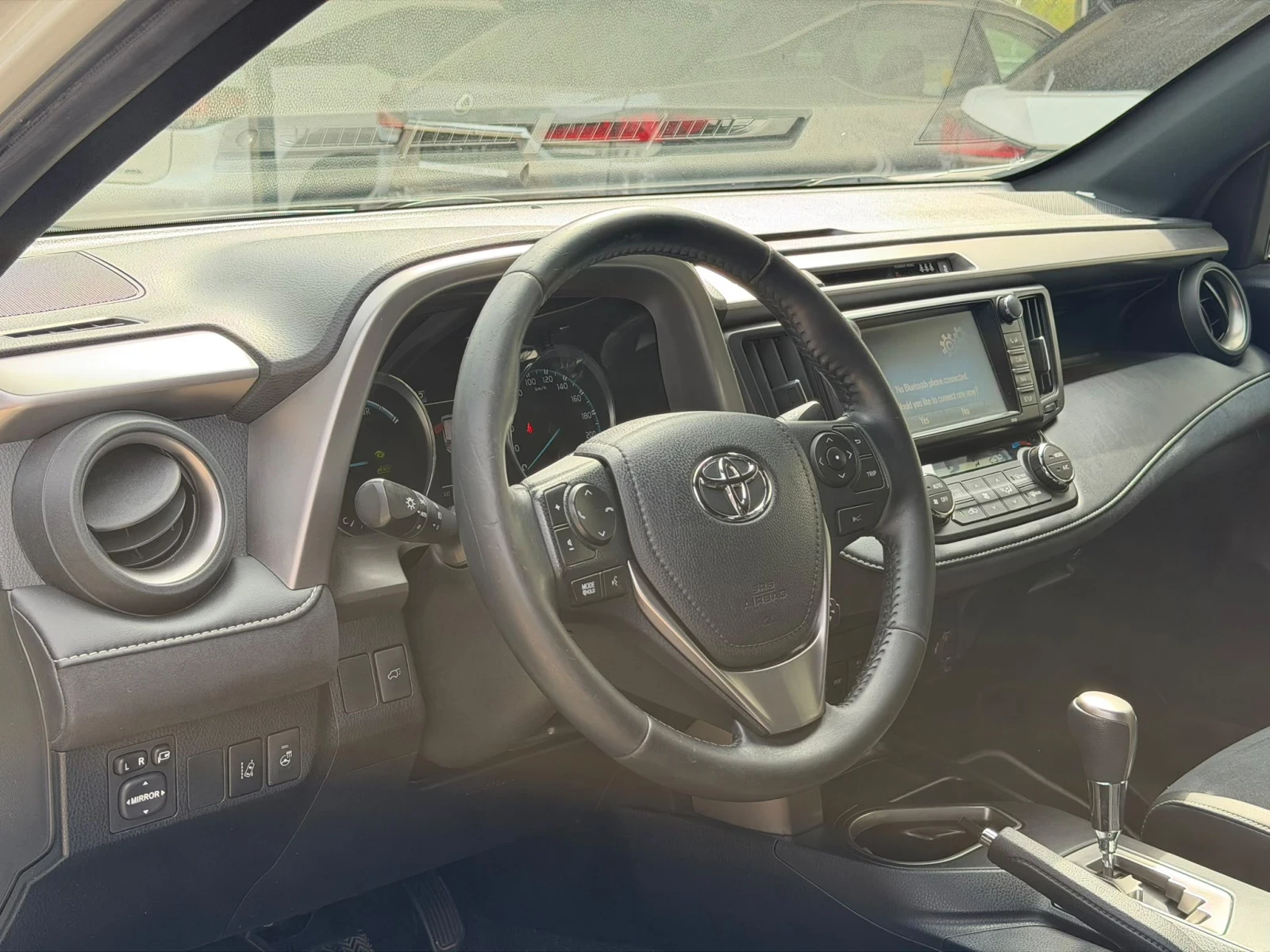 Toyota Rav4 /Executive/4x4/ 360Camera/Гаранция Relax , снимка 10 - Автомобили и джипове - 56043446