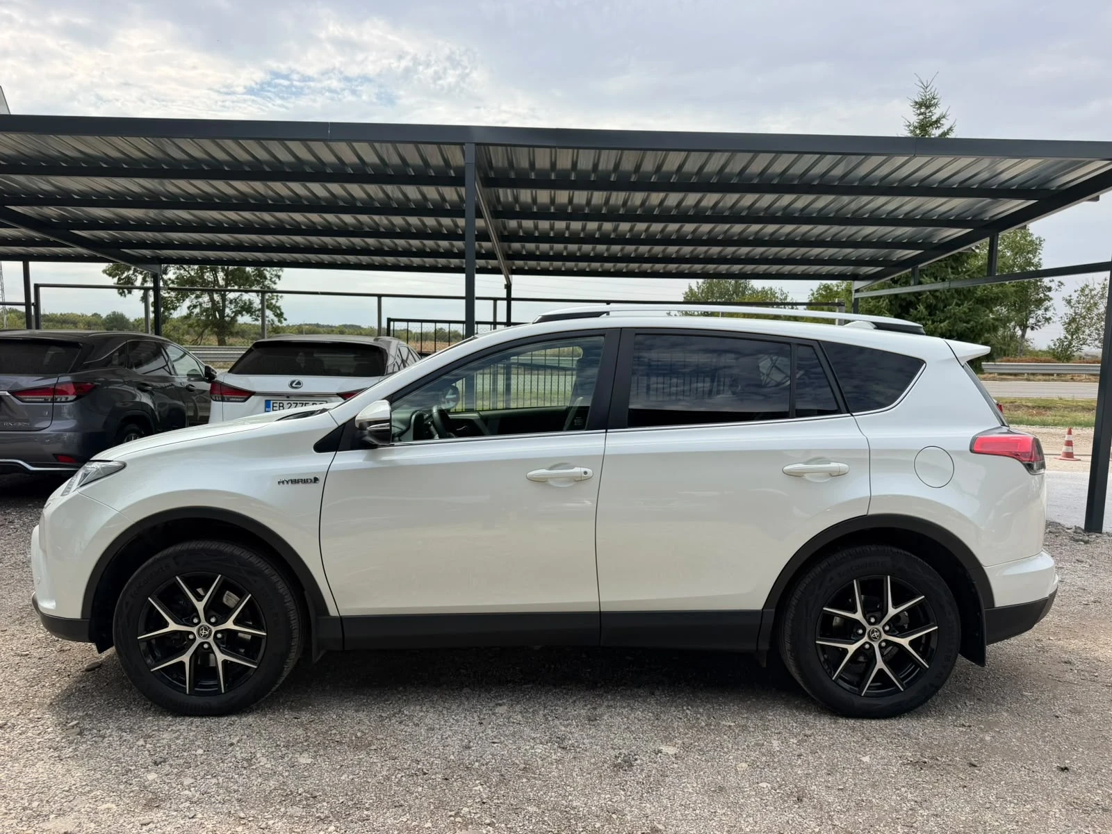 Toyota Rav4 /Executive/4x4/ 360Camera/Гаранция Relax , снимка 8 - Автомобили и джипове - 56043446