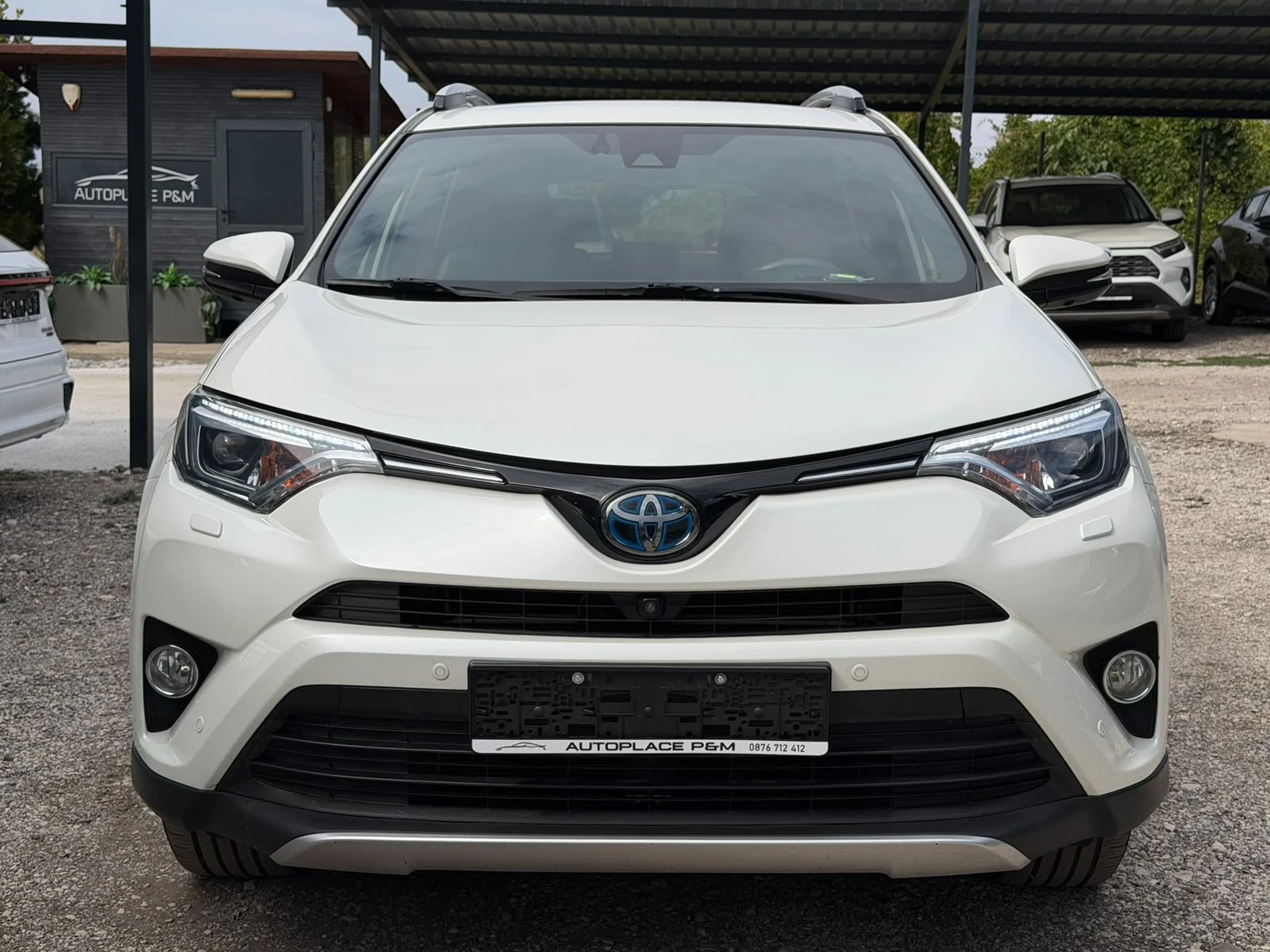 Toyota Rav4 /Executive/4x4/ 360Camera/Гаранция Relax , снимка 2 - Автомобили и джипове - 56043446