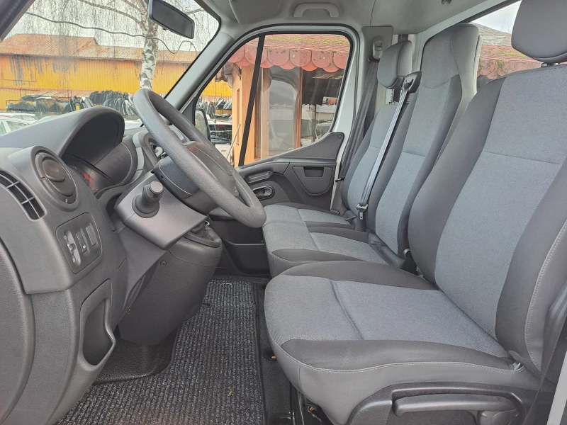 Renault Master 2.3 DCI, снимка 11 - Бусове и автобуси - 48630673