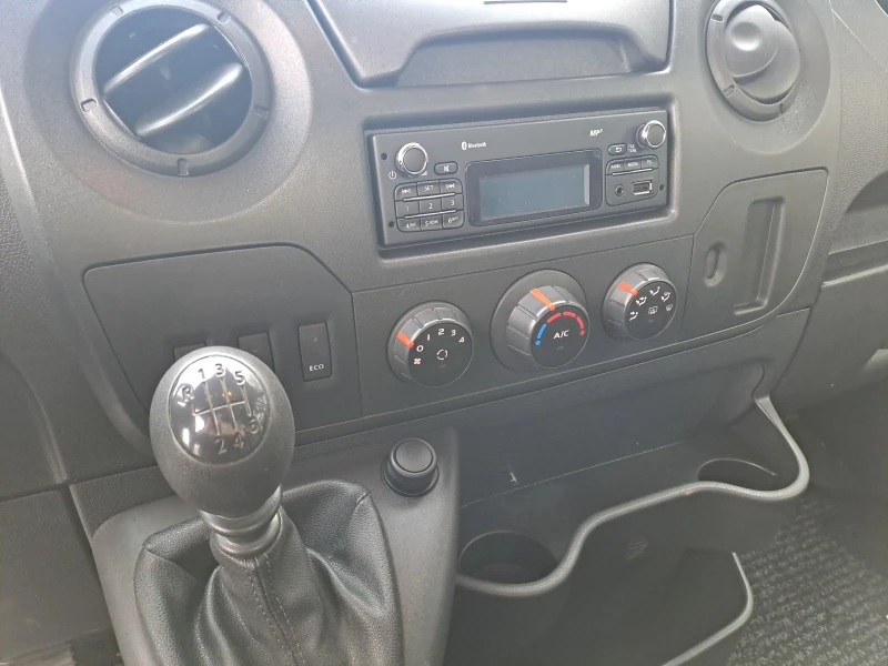 Renault Master 2.3 DCI, снимка 13 - Бусове и автобуси - 48630673