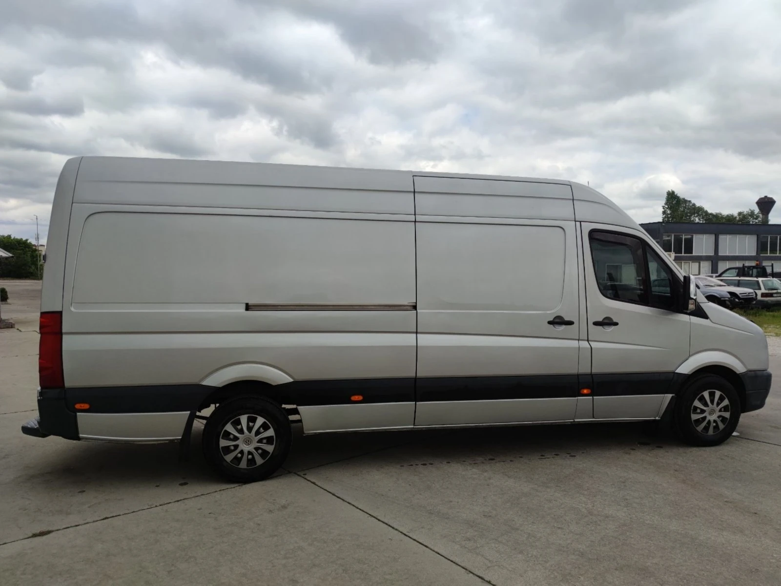 VW Crafter 2.5 TDI 163ks БАРТЕР - изображение 5