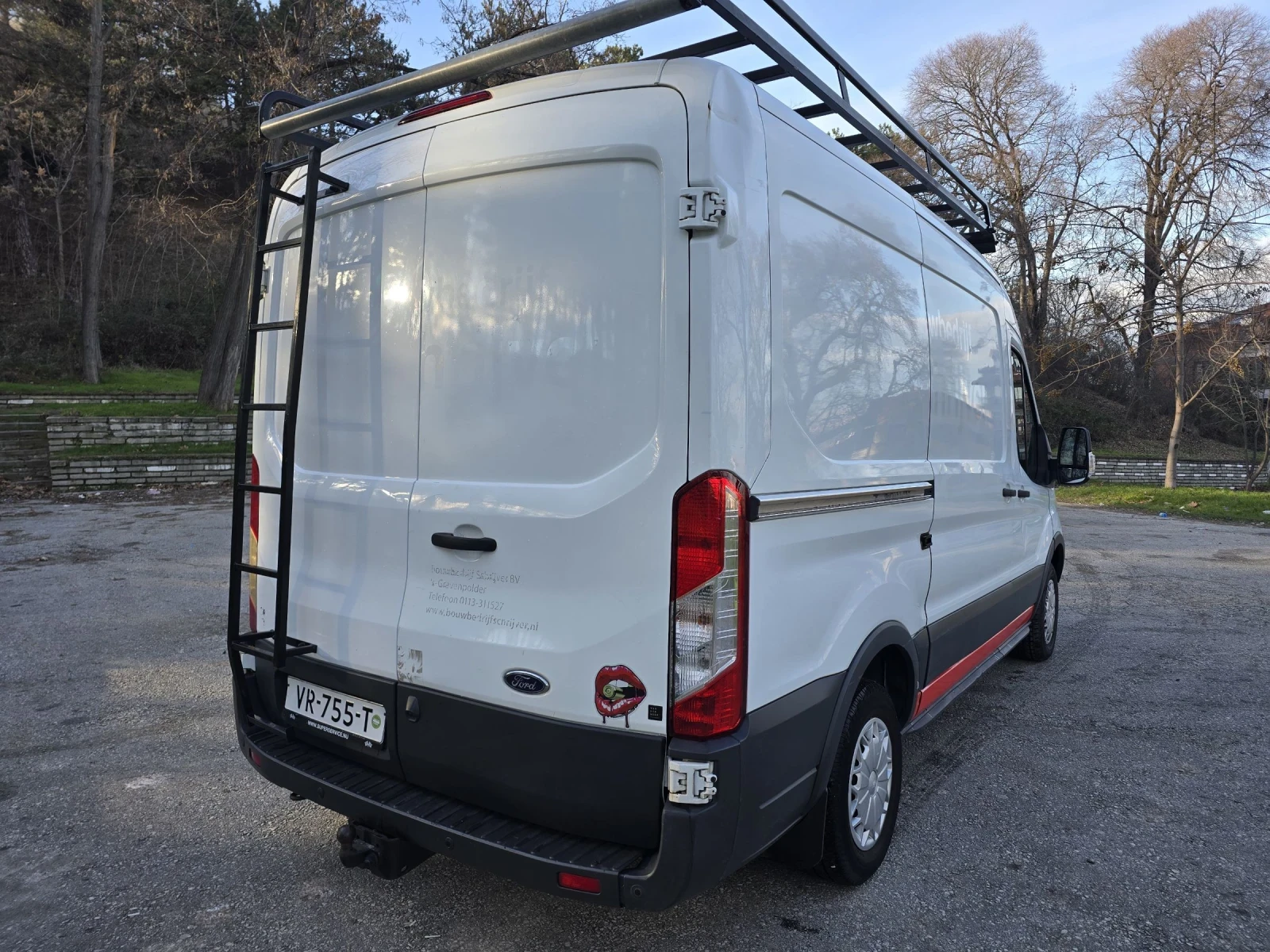 Ford Transit 2.2 L2H2 - изображение 8
