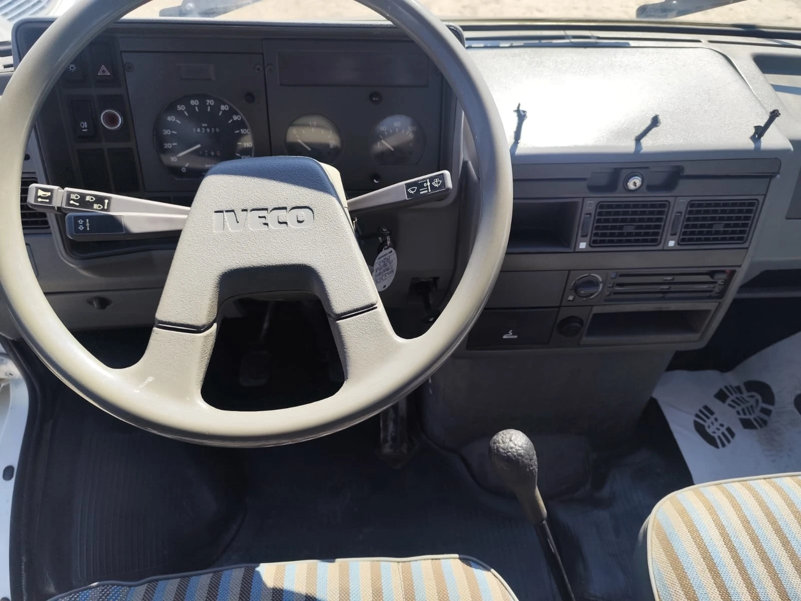 Iveco 35-8 2.0 дизел Италия Самосвал, снимка 13 - Бусове и автобуси - 54157264