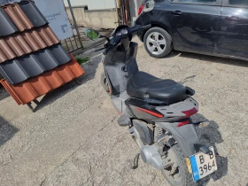 Aprilia Sr MOTARD, снимка 2