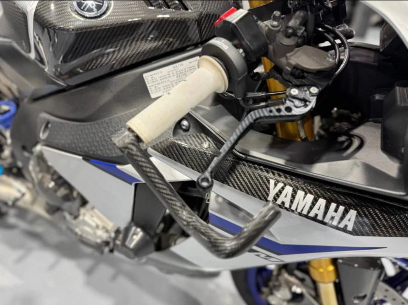Yamaha YZF-R1 2016 * R1M * КАРБОН * ЛИМИТИРАНА ВЕРСИЯ, снимка 12 - Мотоциклети и мототехника - 53034977