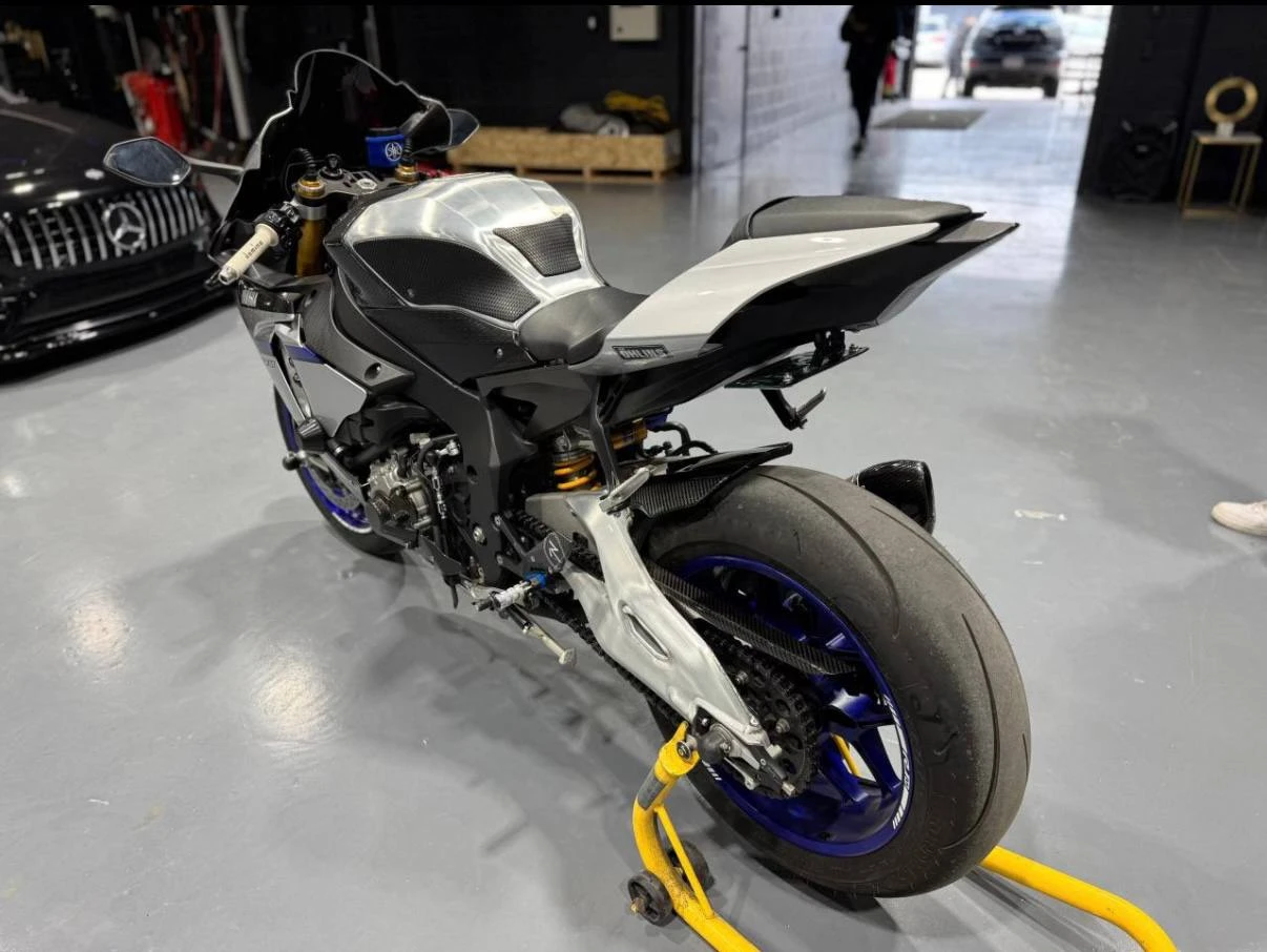 Yamaha YZF-R1 2016 * R1M * КАРБОН * ЛИМИТИРАНА ВЕРСИЯ - изображение 6