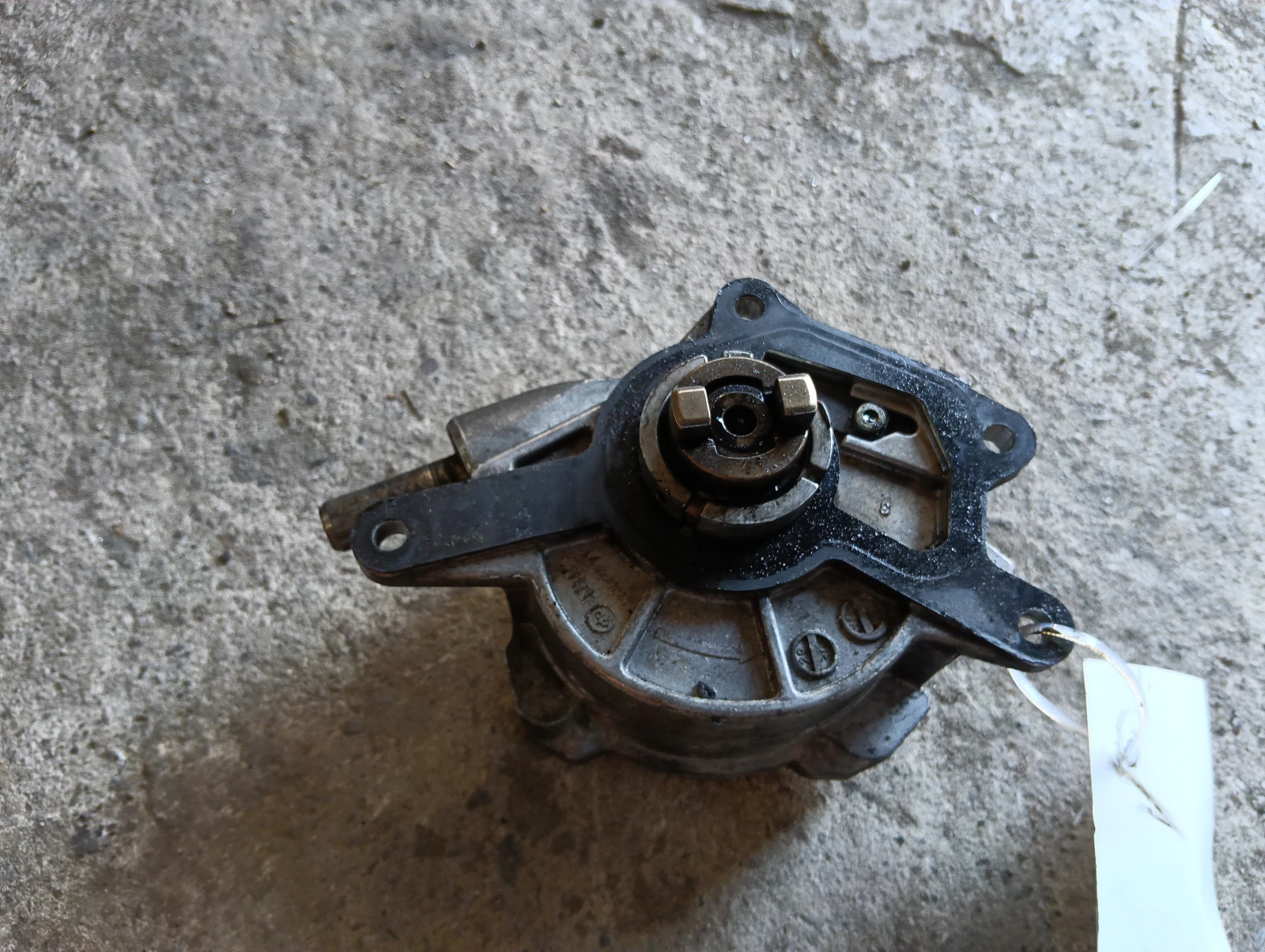 вакуум помпа 320CDI A6422300165 Mercedes E 320