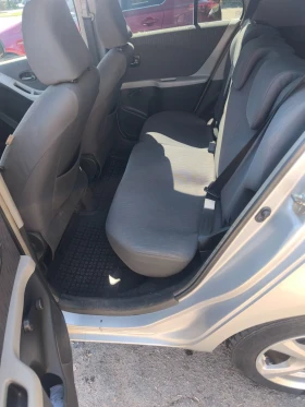 Toyota Yaris 1.33, снимка 10
