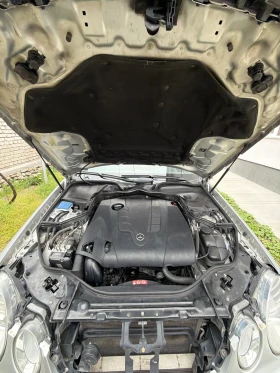Mercedes-Benz E 200, снимка 9