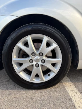 Toyota Corolla verso 2.2 D4D, снимка 8