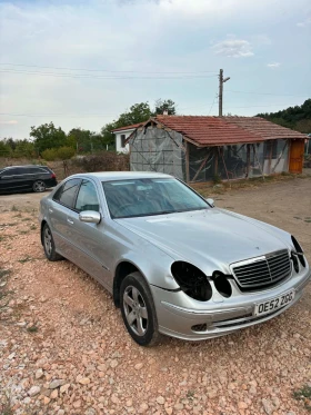 Mercedes-Benz E 320, снимка 3
