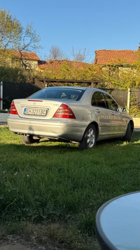 Mercedes-Benz C 220, снимка 3
