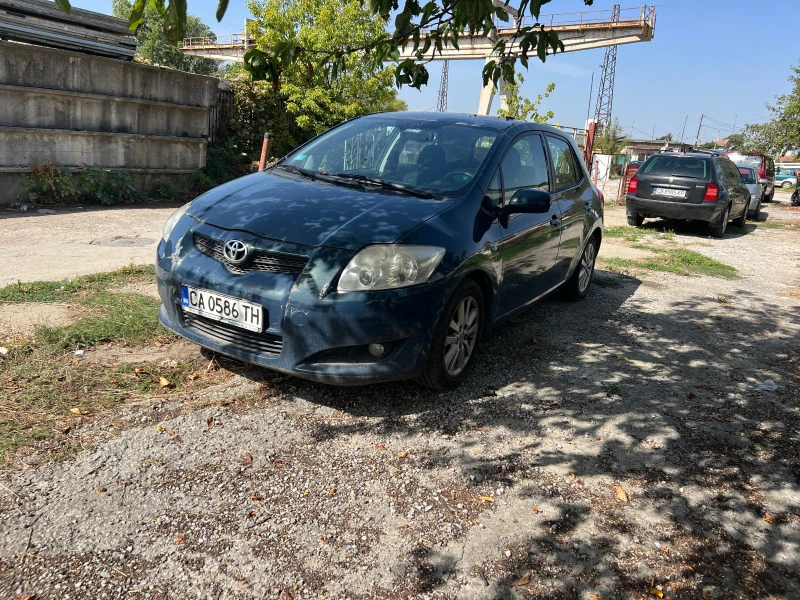 Toyota Auris 1.6 автомат, снимка 2 - Автомобили и джипове - 47631140