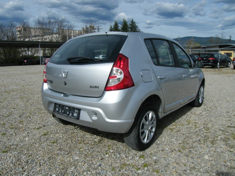 Dacia Sandero 1.4i GAZ инжекцион, снимка 4 - Автомобили и джипове - 45146404