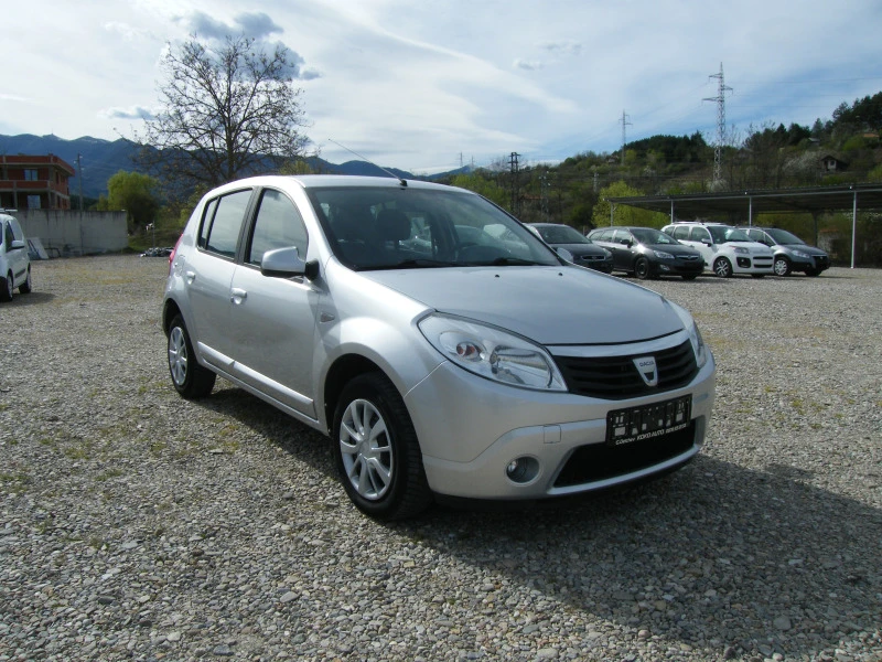 Dacia Sandero 1.4i GAZ инжекцион, снимка 2 - Автомобили и джипове - 45146404