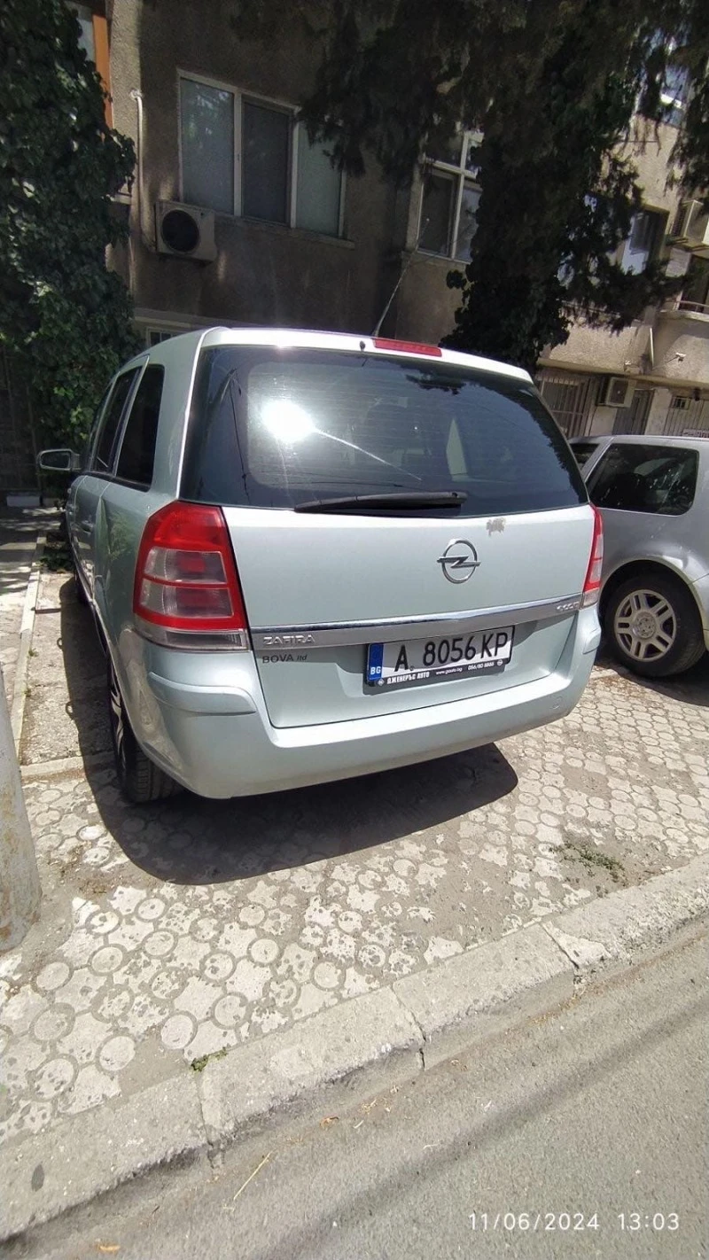 Opel Zafira 1.6, снимка 3 - Автомобили и джипове - 47468702